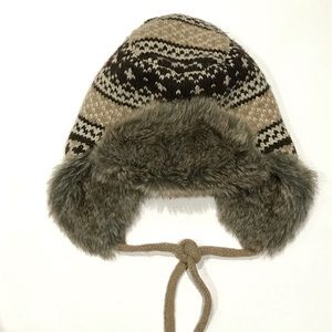 AMERICAN EAGLE FAUX FUR TRAPPER HAT